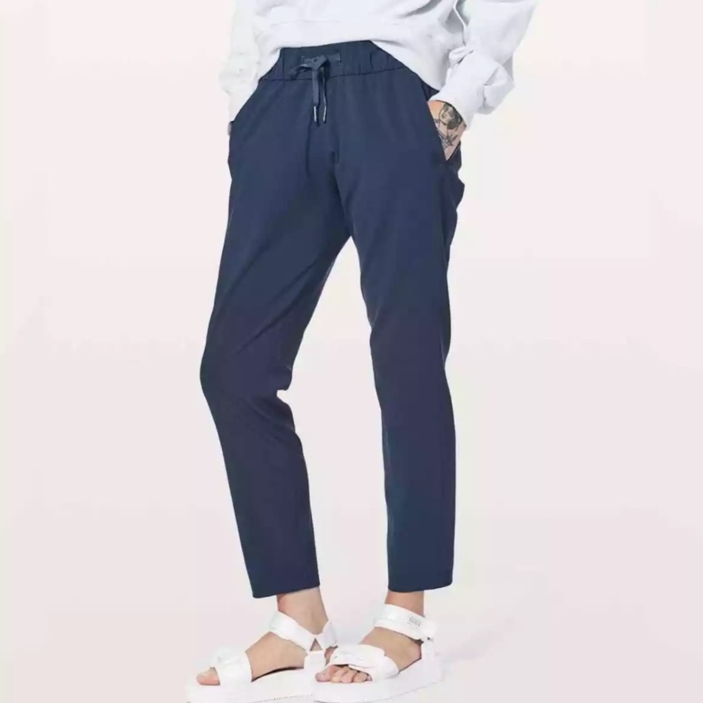 Lululemon On The Fly Pant True Navy Size 10